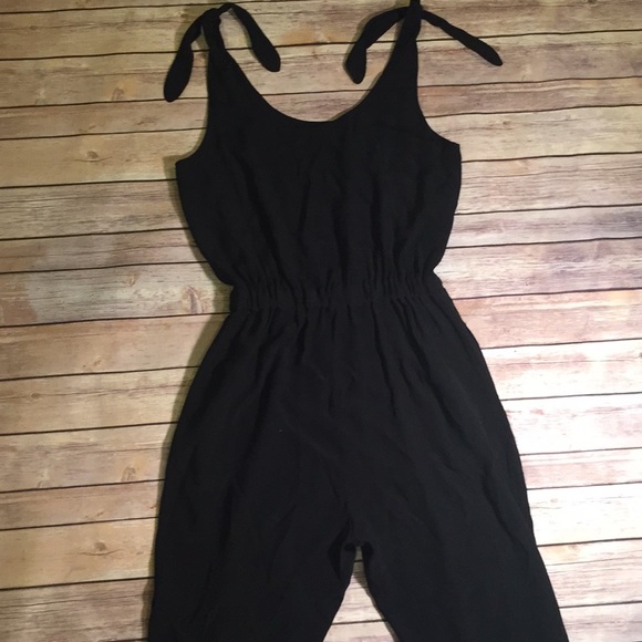 jumpsuit with shoulder ties